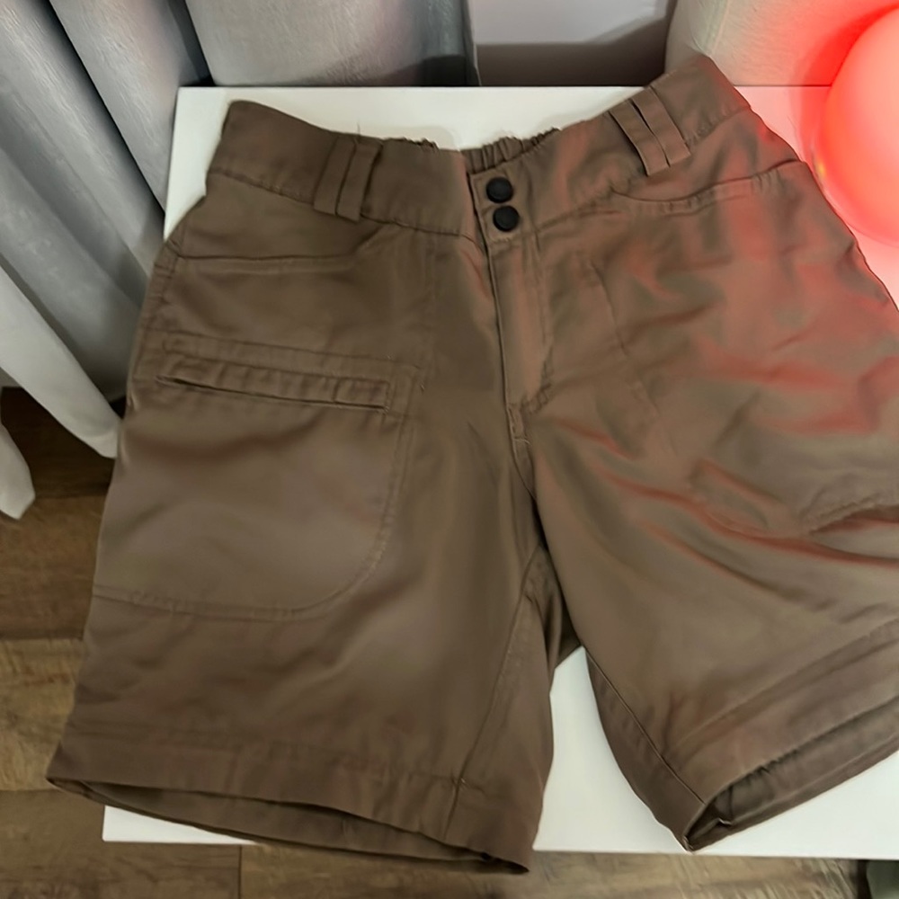 Magellan shorts